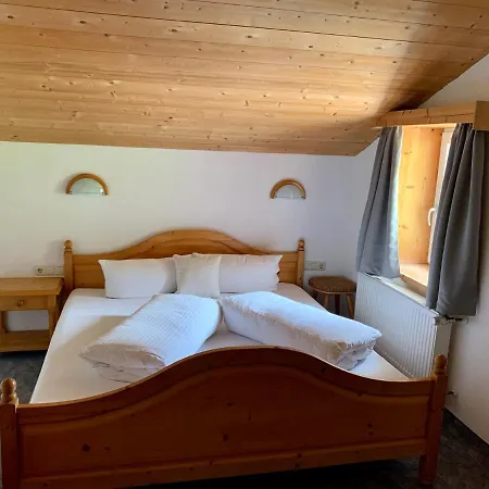 Kirschner * Sankt Leonhard im Pitztal